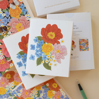 Top view of a card featured in the Garden Flora Greeting Card Set illustrated by Oana Befort for Botanica Paper Co.